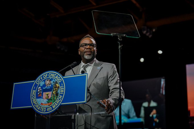 Illustrative photo for: Chicago muni bonds premiums Rise as Mayor Johnson Faces $1B