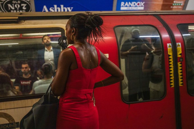 Illustrative photo for: British Women Financial Confidence Declines, GfK Data