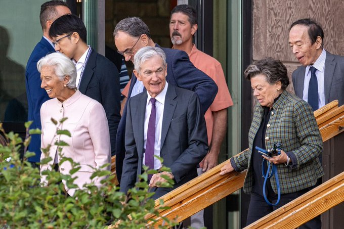 Illustrative photo for: Economist Warns Over Discrete Financial Lifelines and