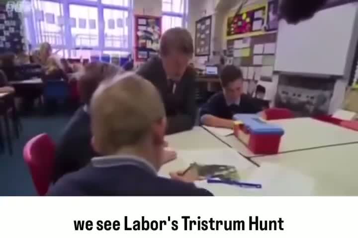 Illustrative photo for: Labour MP Tristram Hunt Questions Young Boy About Voting