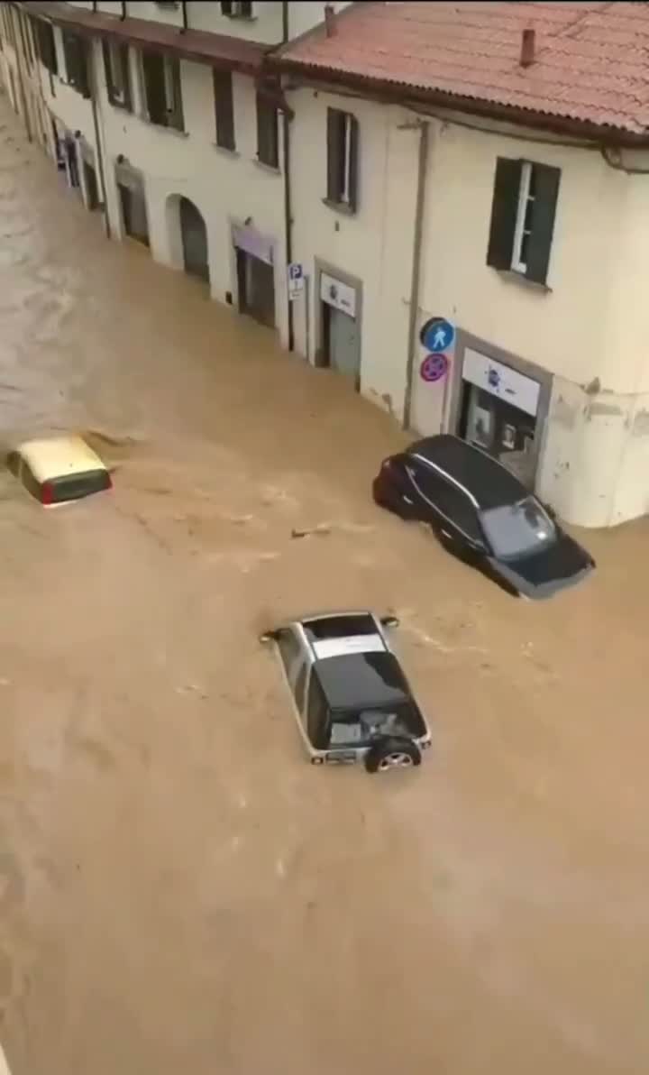Illustrative photo for: European floods and heavy rains cause chaos in Lombardy and
