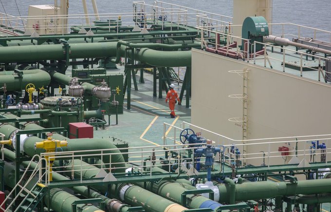 Illustrative photo for: Pakistan LNG deliveries decline 5% in 2023, with further