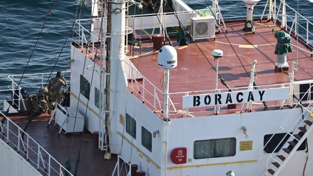 Illustrative photo for: Russian shadow fleet tanker resumes voyage after French