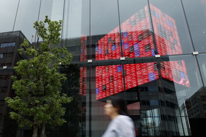 Illustrative photo for: Japan stock market support Seen as Yen, Bonds Weakens After