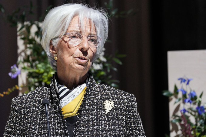 Illustrative photo for: Lagarde denies French presidency, calls job "terrible"