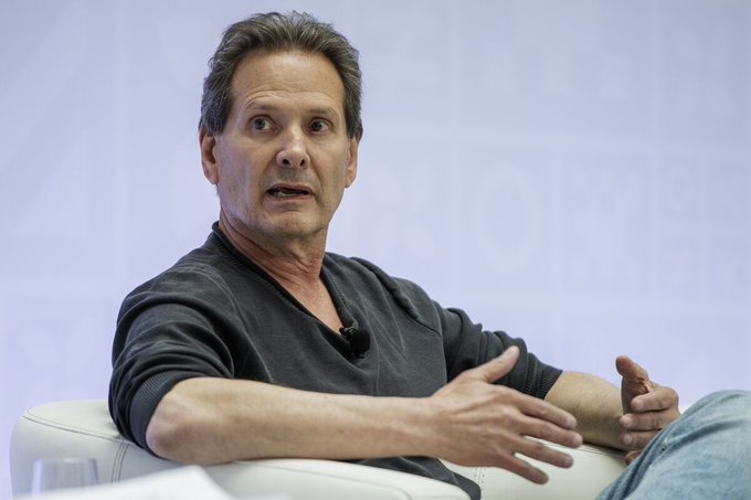 Illustrative photo for: Verizon Dan Schulman CEO Appointed, Succeeding Hans