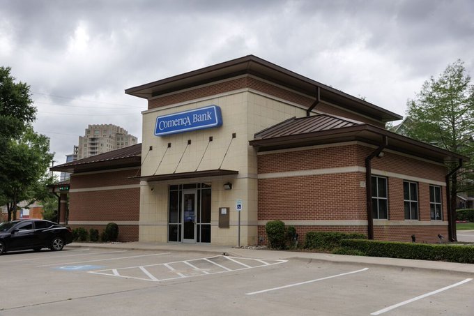 Illustrative photo for: US bank mergers trend Gains Momentum with Biggest Deal of