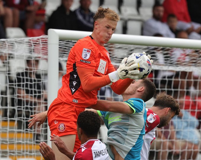 Illustrative photo for: Leading English Football Club Seeks US Investors to Boost