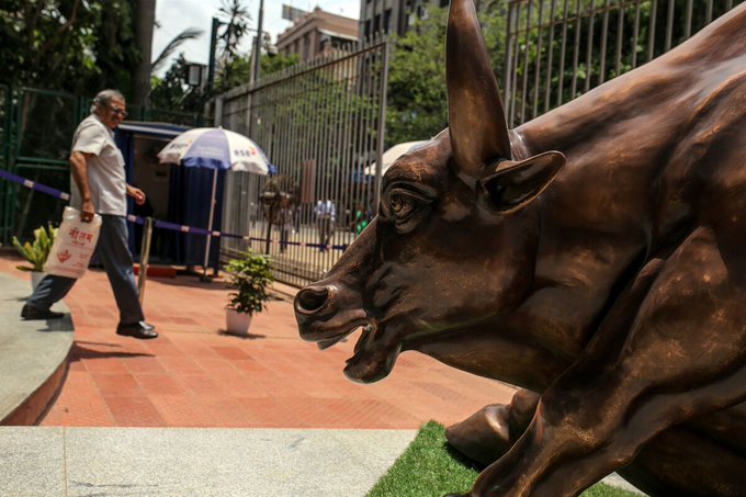 Illustrative photo for: Tata LG IPO trading Starts in Mumbai After Major IPOs