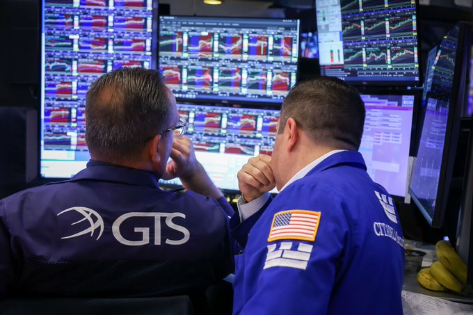 Illustrative photo for: Investors Prepare for Major Earnings Reactions Amid Market