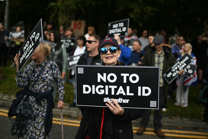 Illustrative photo for: Keir Starmer Faces Challenge in Convincing Britons on