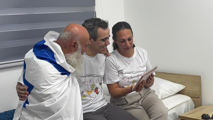 Illustrative photo for: Hostage Omri Miran reunion after over two years in Hamas