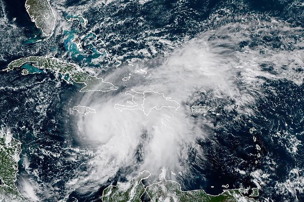 Illustrative photo for: Hurricane Melissa Landfall Looms as Storm Intensifies over