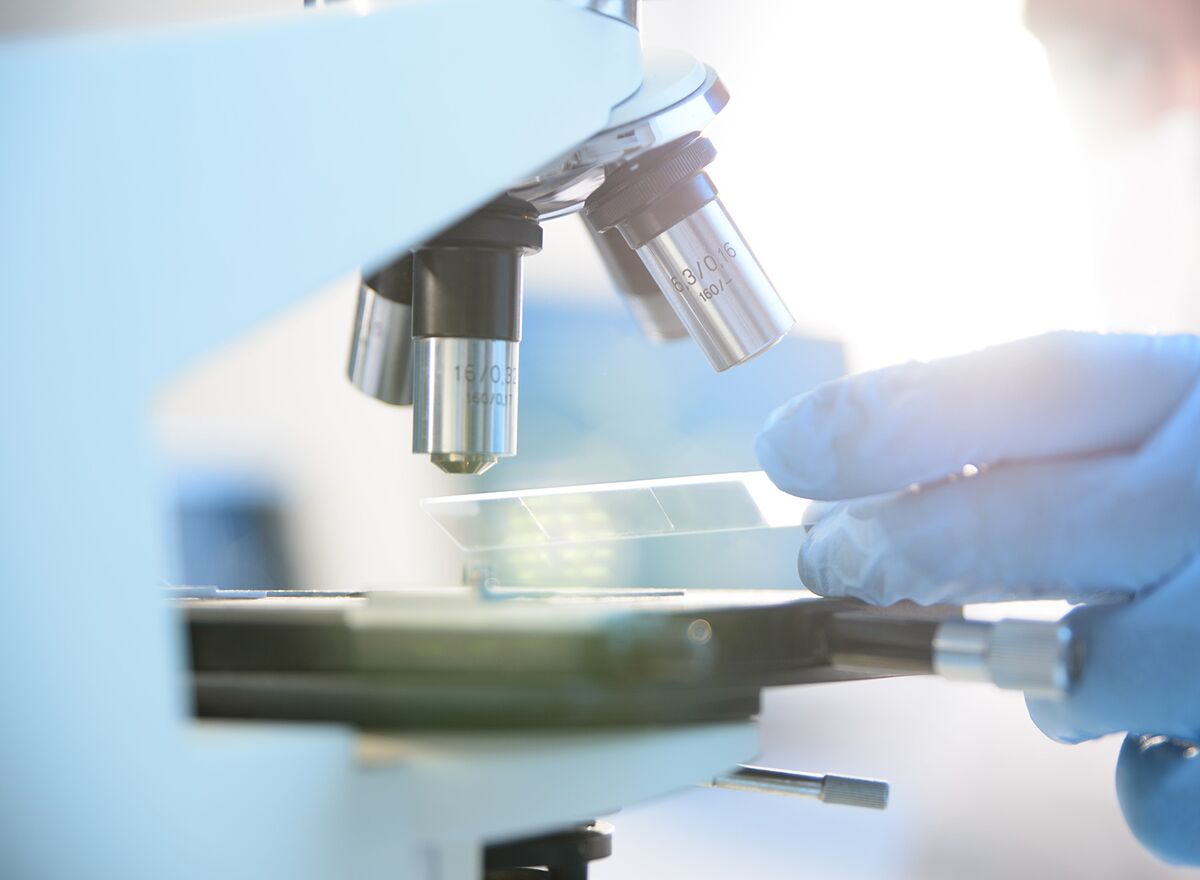 Illustrative photo for: Redwood City IPO Market Value Hits $704.3 Million