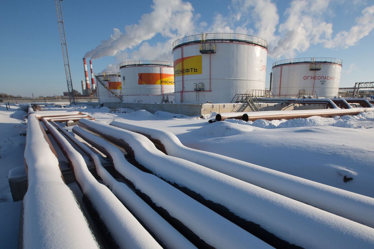 Illustrative photo for: Riyadh Russian Oil Sanctions Threat: Impact and Choices