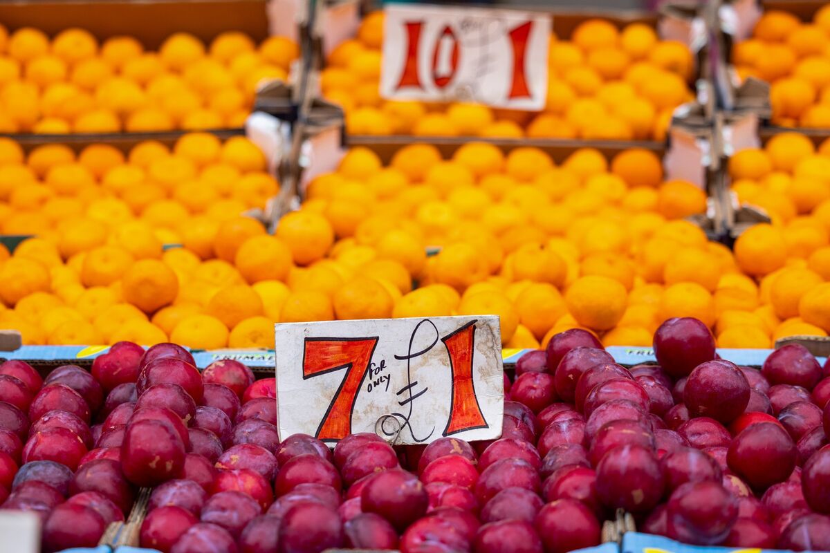 Illustrative photo for: UK food prices decline amid global sugar price drop