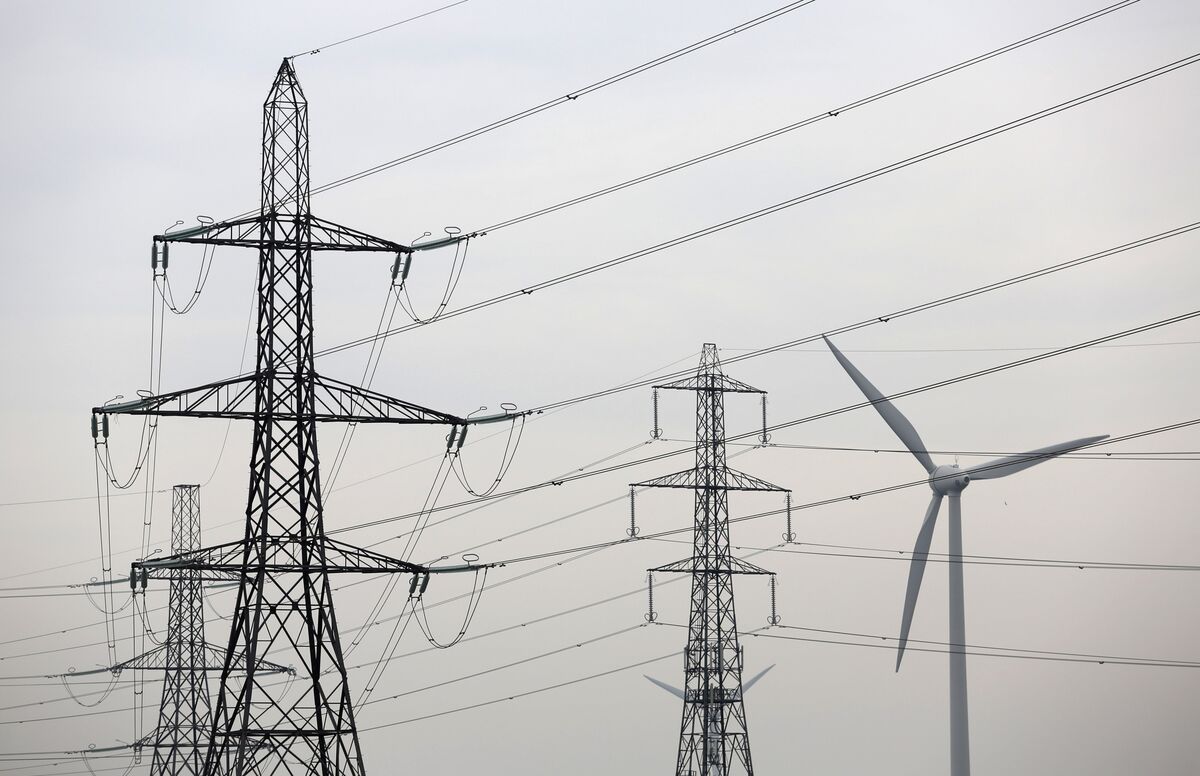 Illustrative photo for: UK Lawmakers Call for Using Excess Profits Energy Debt to