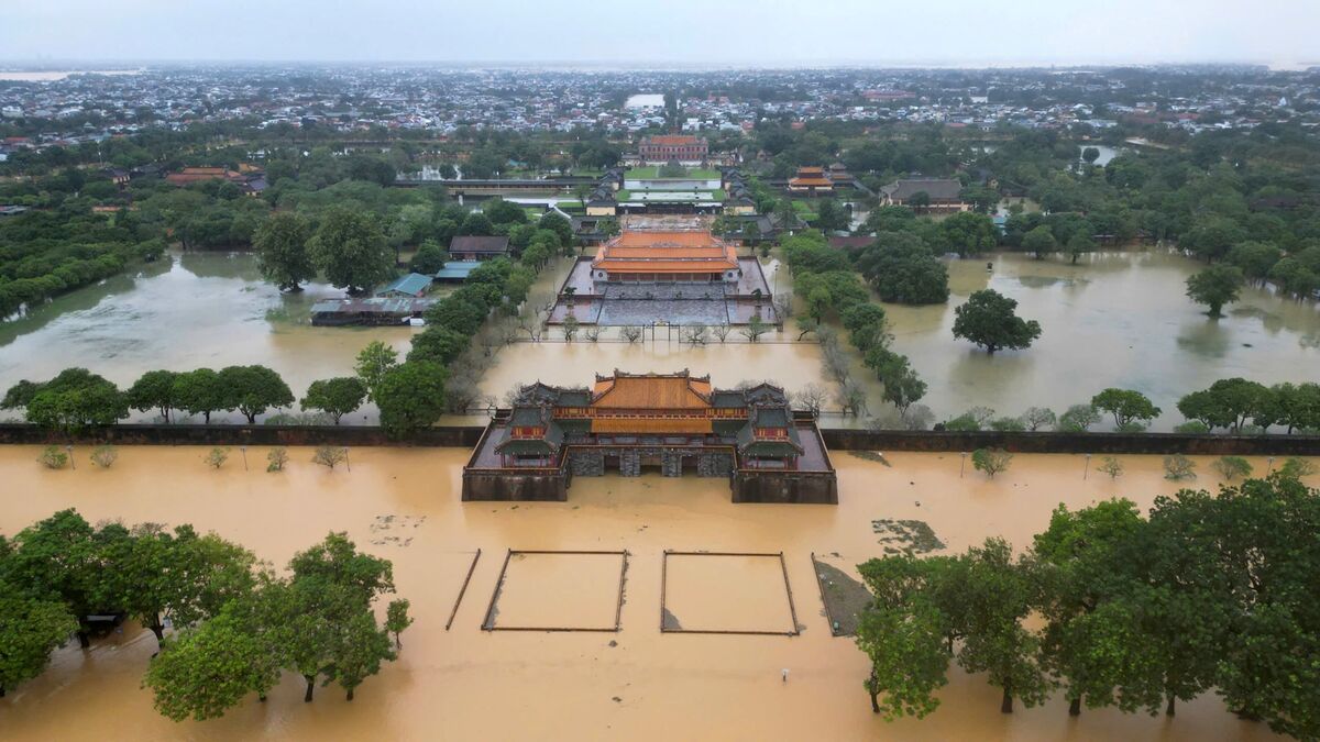 Illustrative photo for: Vietnam flooding devastation: Nine dead, 100,000 displaced