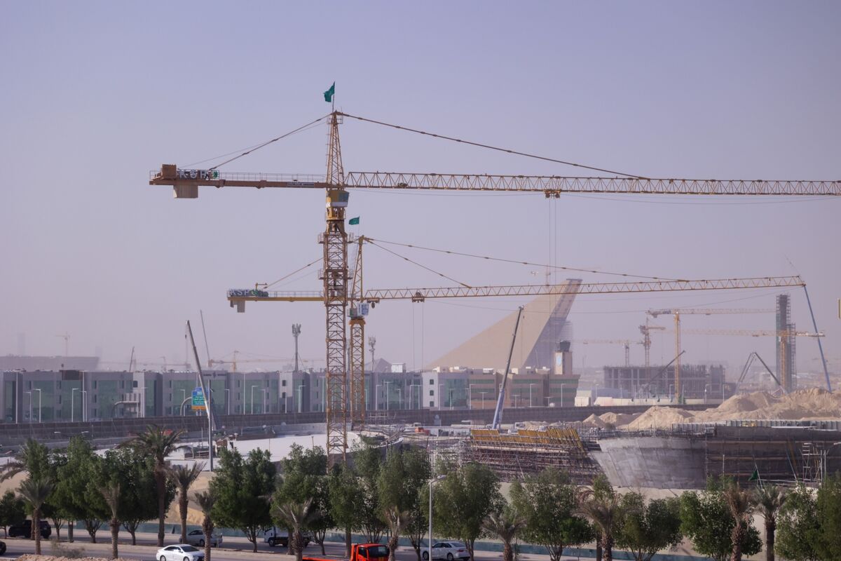 Illustrative photo for: Actis Explores Investment Opportunities in Growing Data