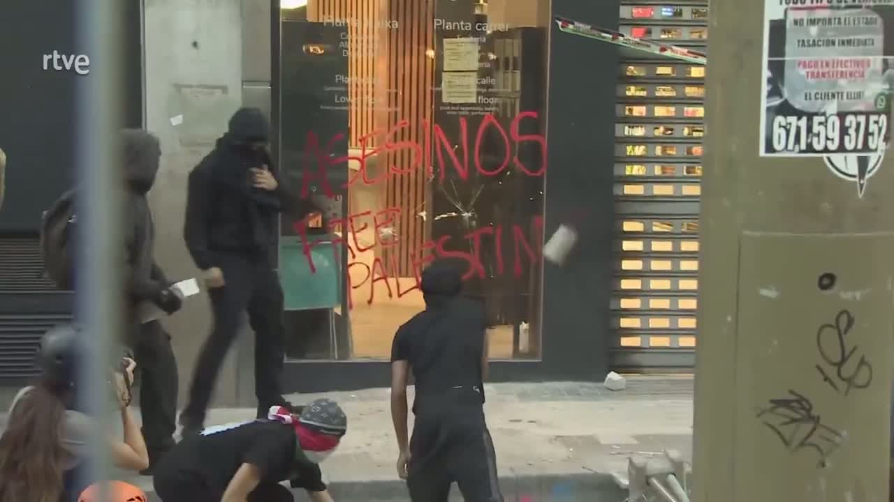 Illustrative photo for: Clashes Erupt in Barcelona as Anti Israel Protests Violence