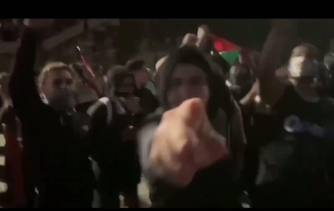 Illustrative photo for: Anti Israel protesters Sydney chant "Where’s the Jews?" at