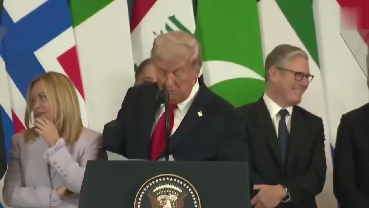 Illustrative photo for: Trump Starmer summit interaction Sparks Brief Confusion