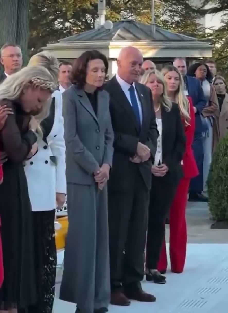 Illustrative photo for: Charlie Kirk birthday mourning: Parents mourn 32nd birthday