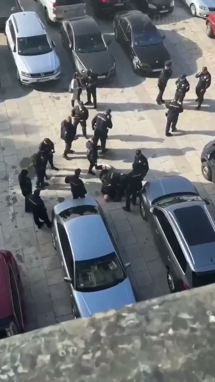 Illustrative photo for: Serbian Police Arrest Suspect in Belgrade Parliament