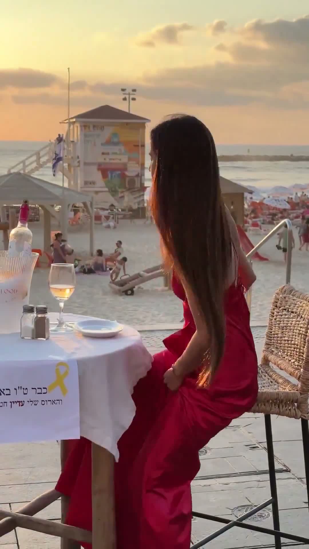 Illustrative photo for: Eliya and Ziv engagement: Hostage in Gaza, then reunited