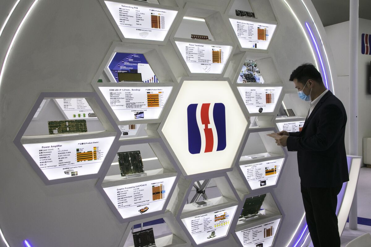 Illustrative photo for: Chinese PCB AI Applications Boost Manufacturer’s Niche Role