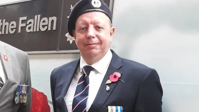 Illustrative photo for: Train Driver Huntingdon Rescue: Andrew Johnson Stops Train