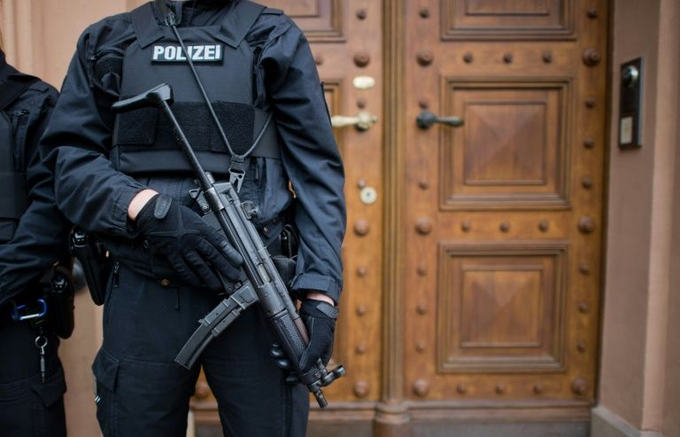 Illustrative photo for: Syrian Arrested in Berlin Over ISIS-Inspired Plot and