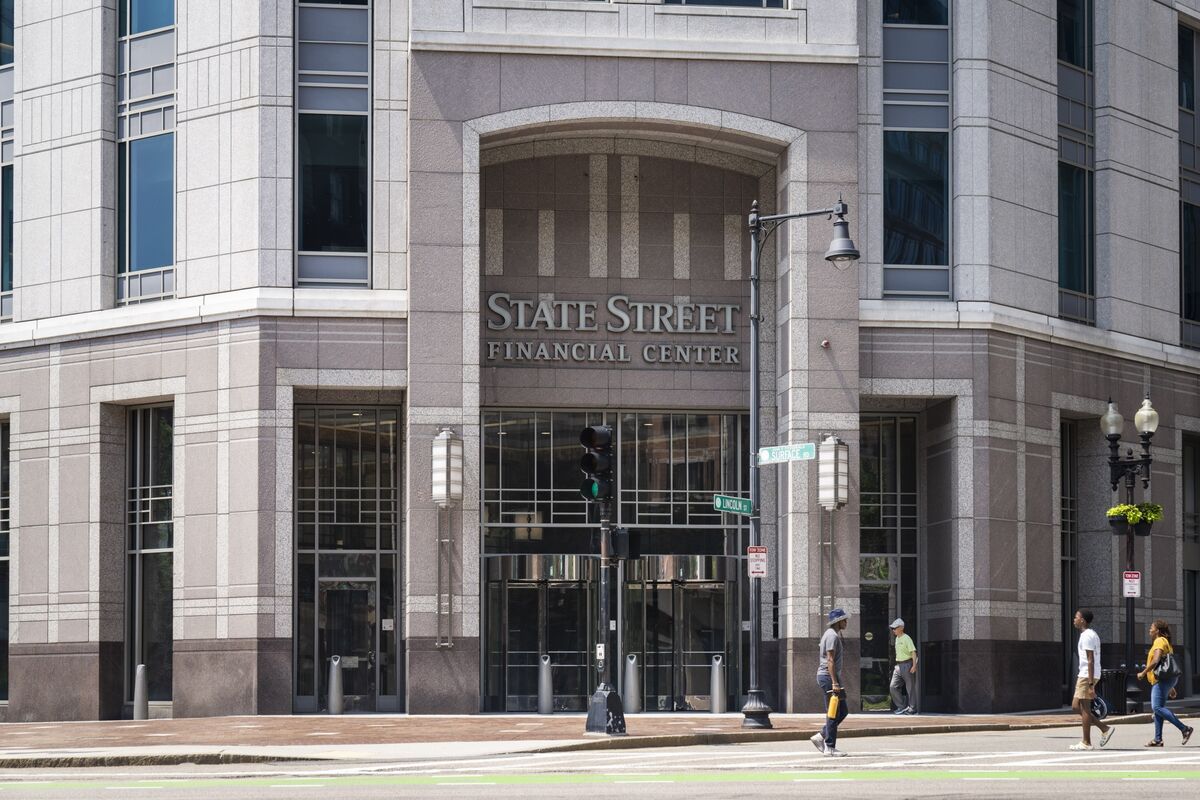 Illustrative photo for: State Street Coller Capital investment Boosts Private