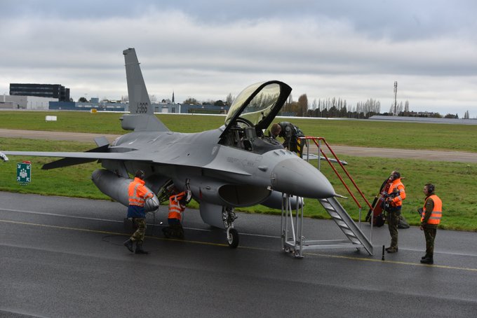 Illustrative photo for: Romania F16 fighter jets: 18 jets from Netherlands for €1
