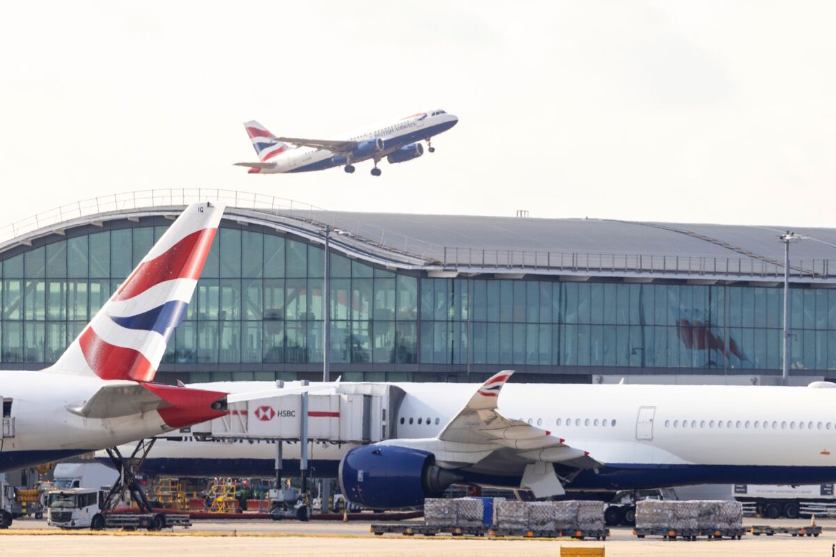 Illustrative photo for: IAG Reports Third-Quarter Weakness on British Airways North