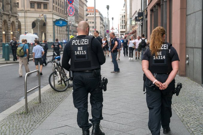 Illustrative photo for: Germans feel unsafe in public, survey reveals — Germans