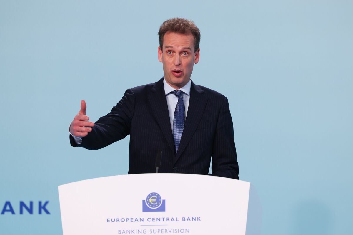 Illustrative photo for: European Economy Outlook: Risks Have Eased, but Uncertainty