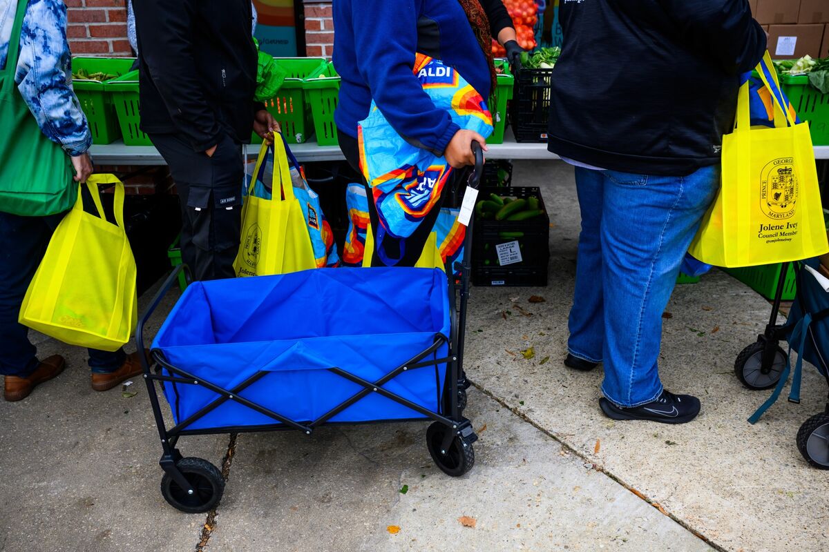 Illustrative photo for: Trump Food Aid Memo: Administration Orders States to Cut