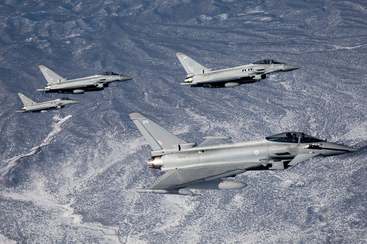 Illustrative photo for: UK government defense fund rejection halts €6.75B European