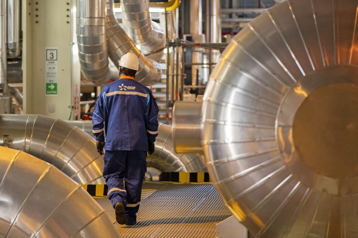 Illustrative photo for: French nuclear power contracts fall to lowest since Feb 2021