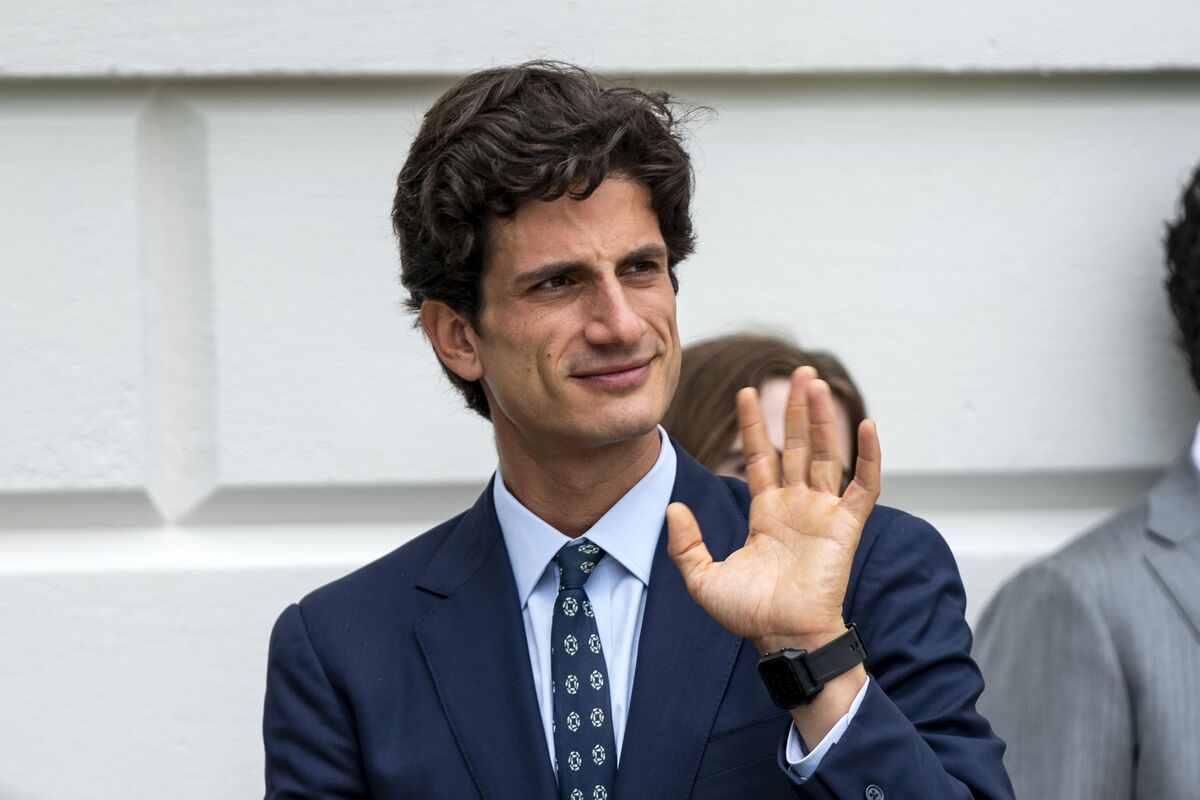 Illustrative photo for: Jack Schlossberg congressional bid: JFK’s grandson runs for