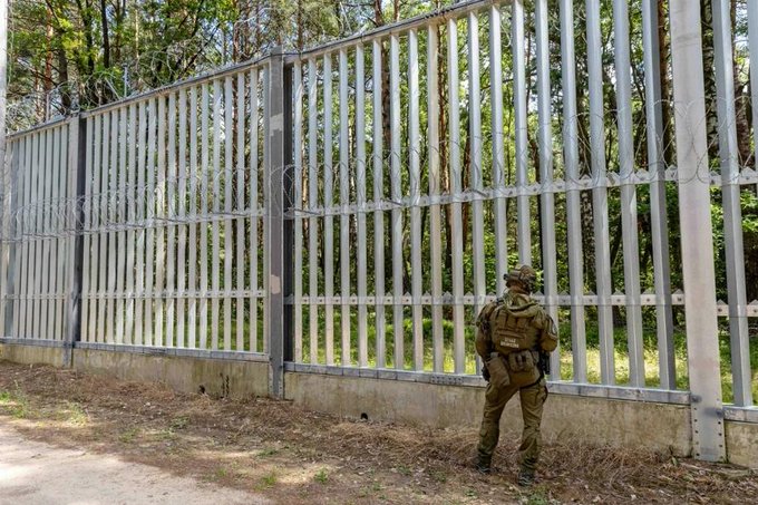 Illustrative photo for: Poland Begins Construction of a Second Border Barrier with