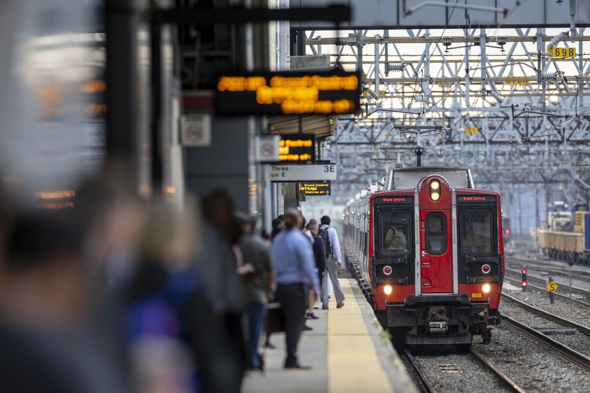Illustrative photo for: Amtrak Metro-North Penn Station Service Limited by 2027