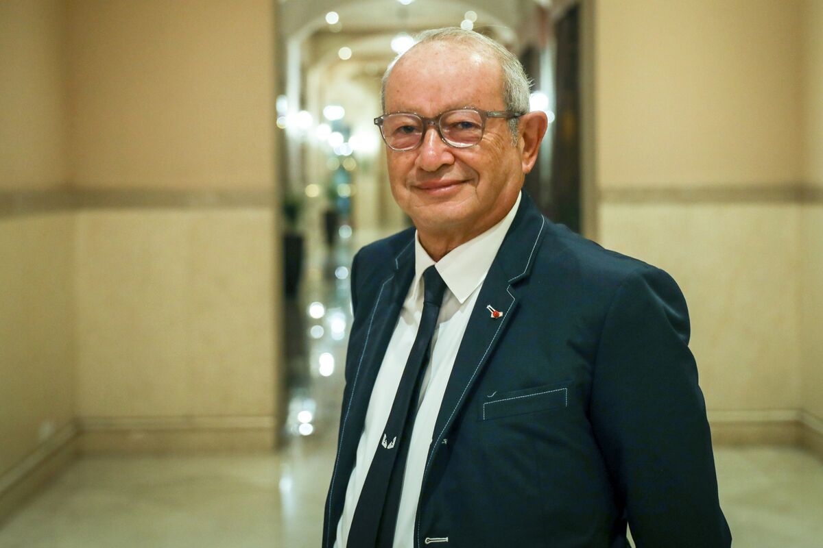 Illustrative photo for: Egyptian billionaire Sawiris penthouse price drops by £10