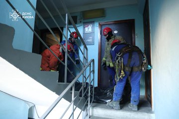 Illustrative photo for: Russia drone missile attack: Zelensky reports 430 drones,