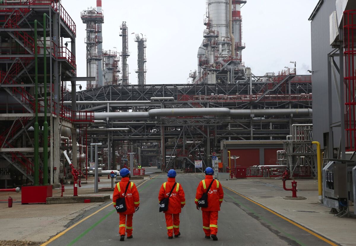 Illustrative photo for: US sanctions Serbia refinery: Belgrade Faces Critical