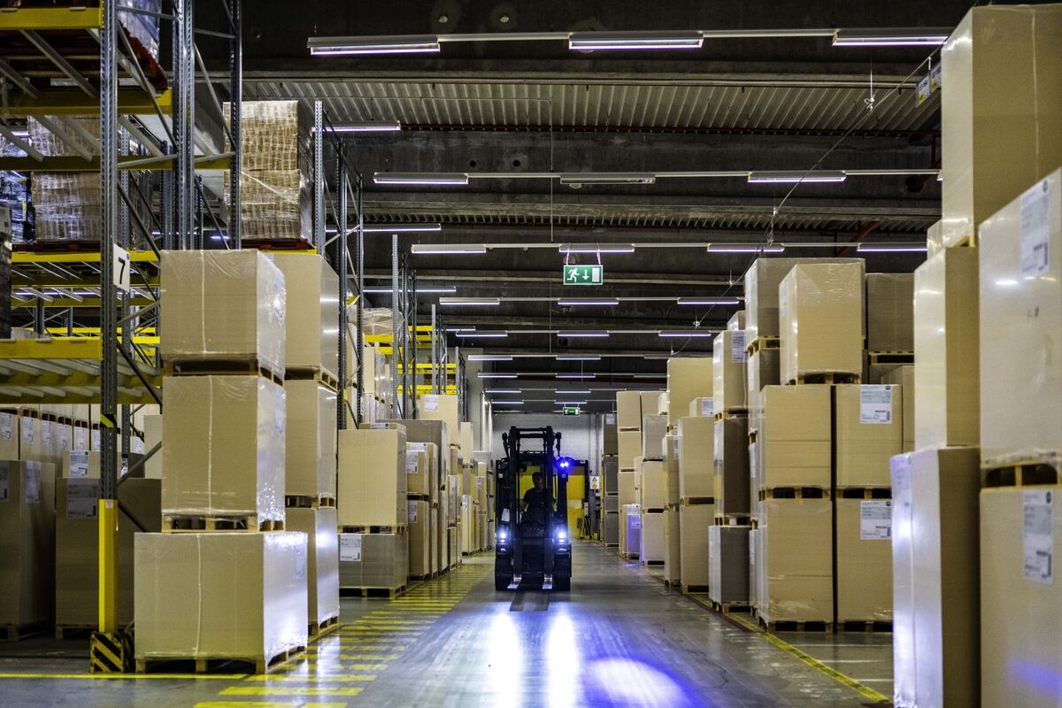 Illustrative photo for: St James Place Property Sale: UK Portfolio Sold to Lone Star