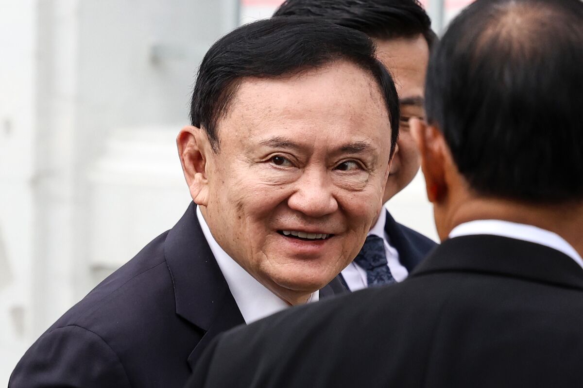Illustrative photo for: Thaksin legal troubles deepen as prosecutors appeal