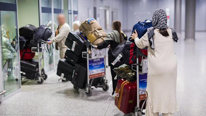 Illustrative photo for: Afghans refuse compensation for refugee entry, German