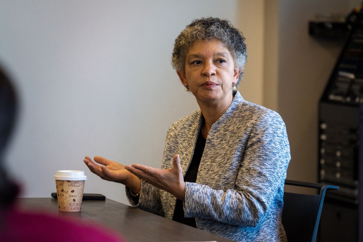 Illustrative photo for: Federal Reserve Interest Rates Held Steady Amid Inflation